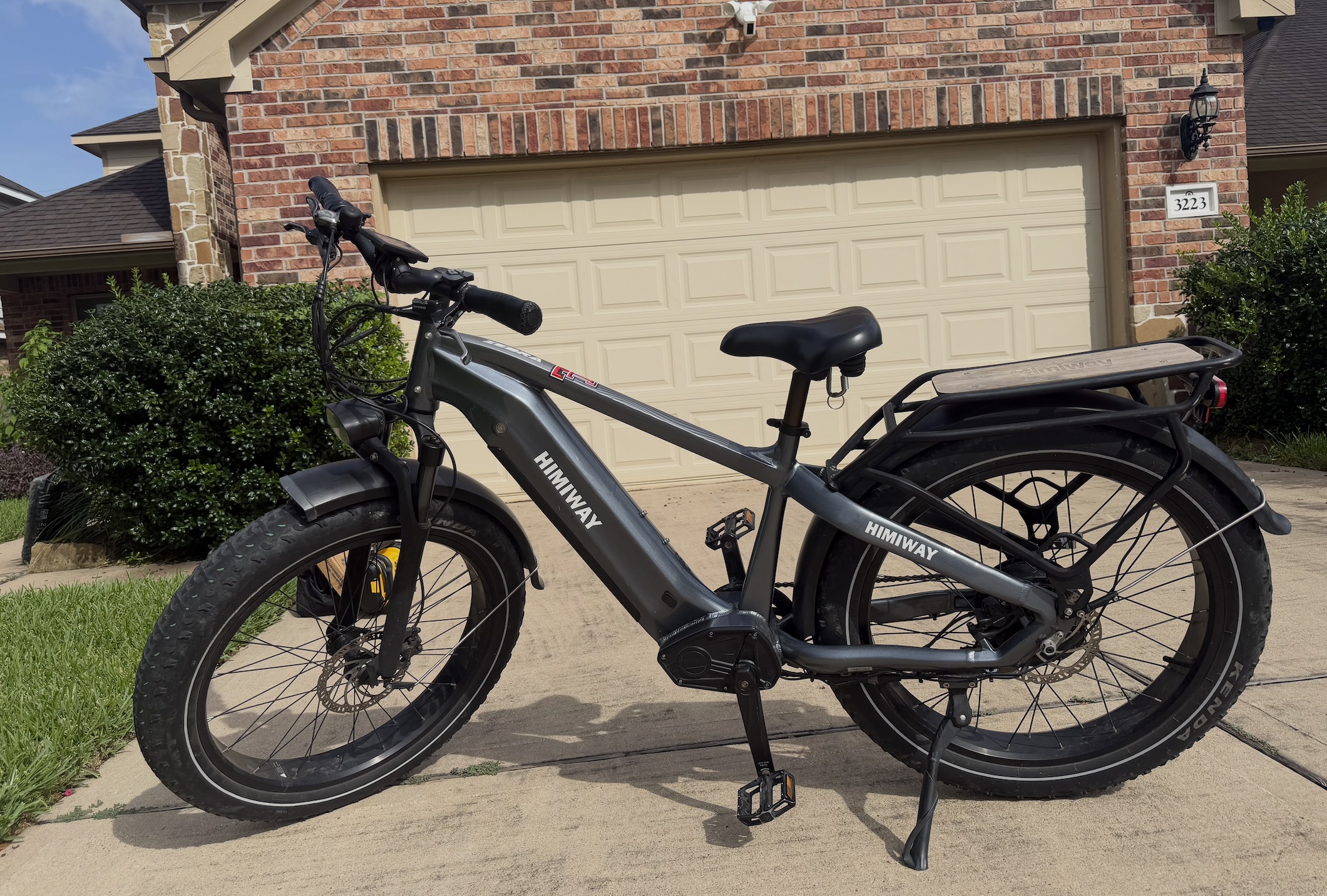 Himiway fat-tire e-bike after mobile mechanical service in a Houston driveway